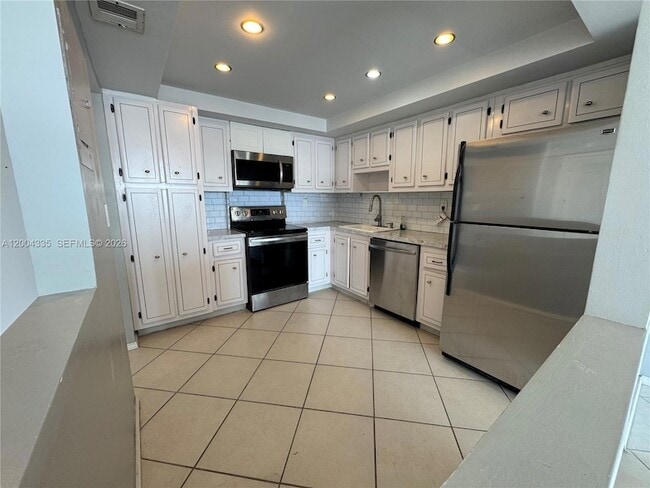 Photo - 18041 Biscayne Blvd Unit 1603