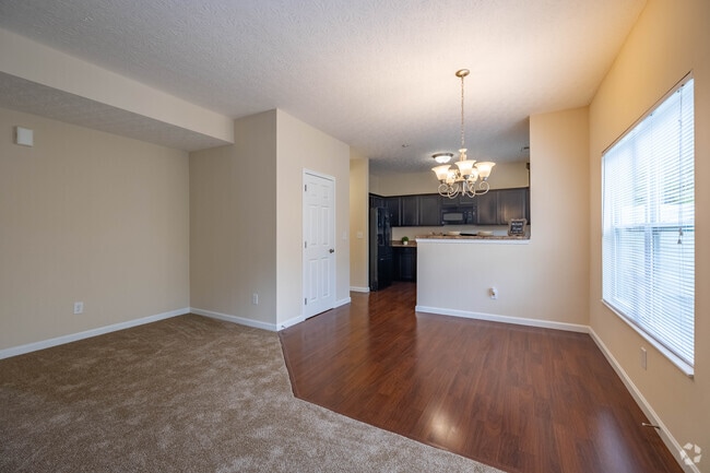 3BR, 2.5BA - 2147SF - Living Room