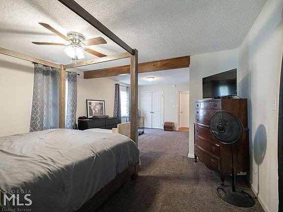 Photo - 295 Vincent Dr