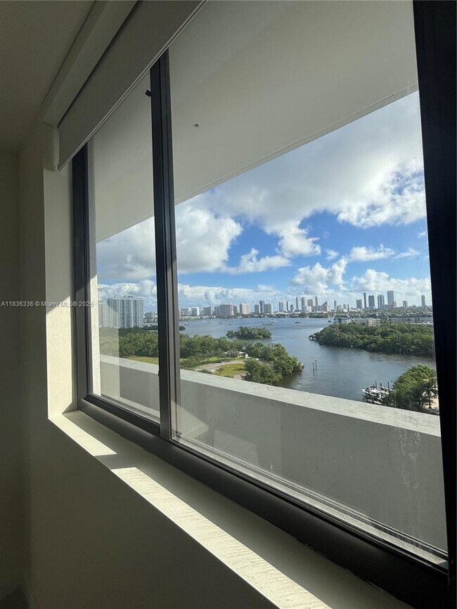 Photo - 16395 Biscayne Blvd Unit 1224