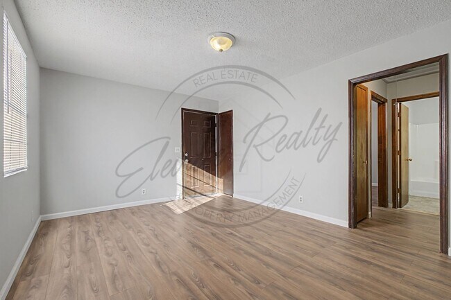 Photo - Two Bedroom Ranch Style Duplex in Hermitage!