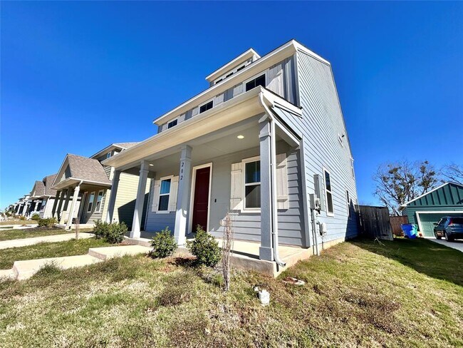 Photo - 202 Pebblestream Pass