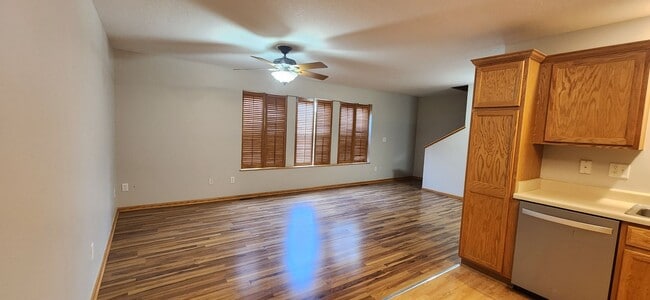 Photo - 2 bed 2 Bath Town House