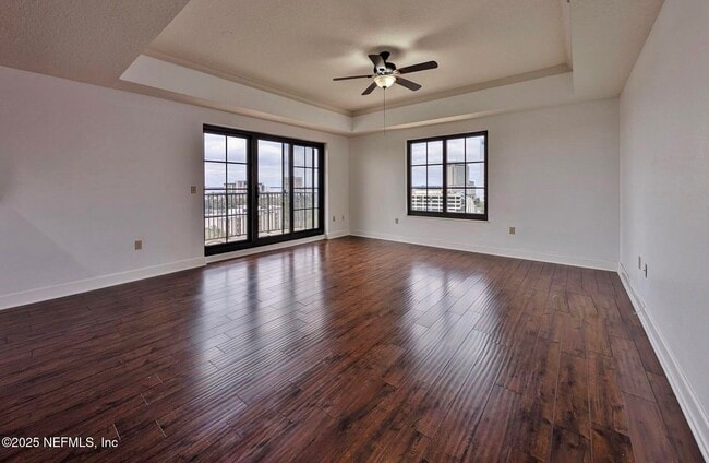 Building Photo - 1478 Riverplace Blvd Unit 1002 Rental