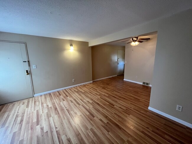 Building Photo - 145 Chestnut St Unit A2