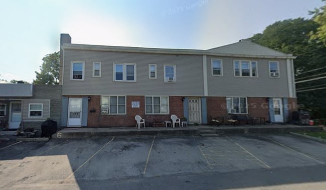 Building Photo - 757 Washington Ave Unit 3