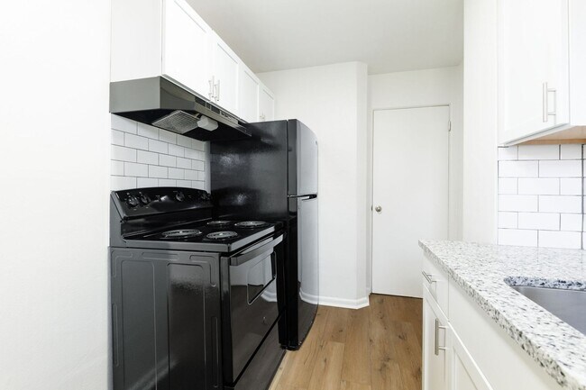 Photo - 4040-4042 Halsey Pl Unit 4040 Halsey Pl