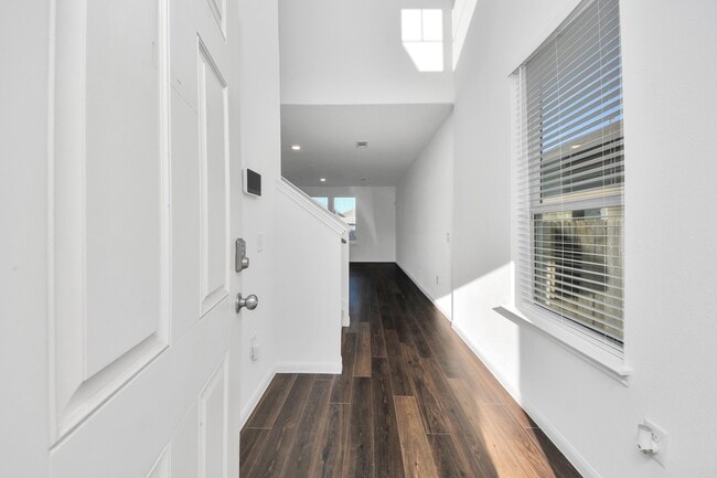 Photo - 25927 Chicory Dr