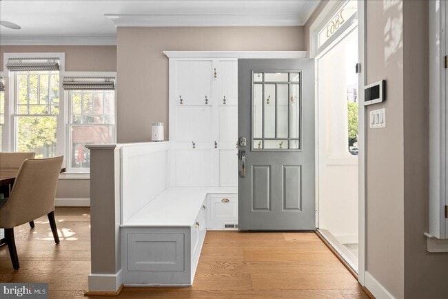 Photo - 2863 11th St N