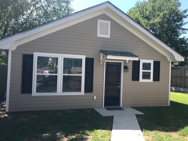 Photo - 440 Helios Ave House