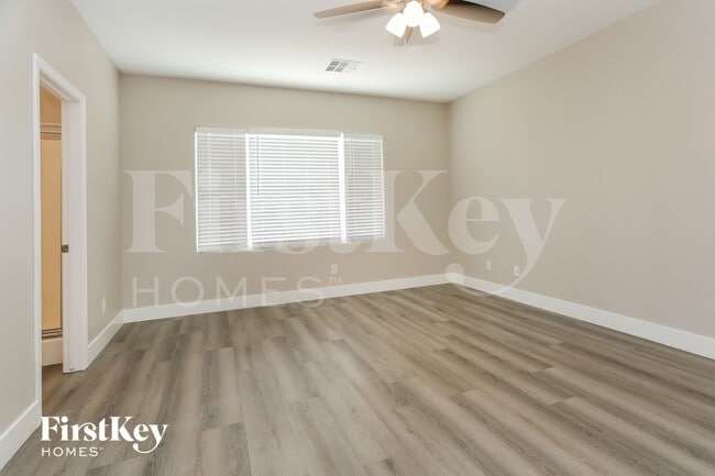 Photo - 6834 N Dovecote Ave