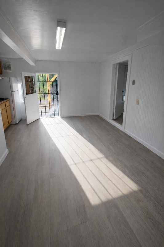 Photo - 241 Tingley St