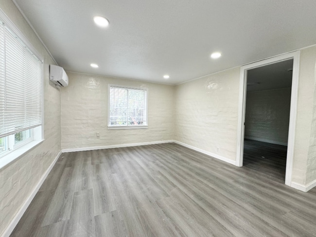 Photo - 5230 Tunson Rd Unit 5230 A