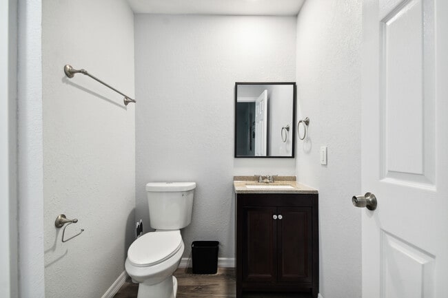 Photo - 1051 Dogwood Dr