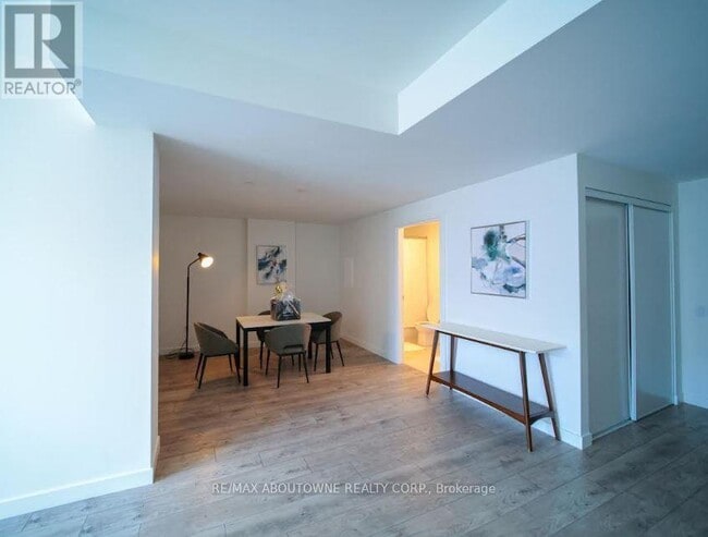 Photo - 125 Bronte Rd Unit A0412