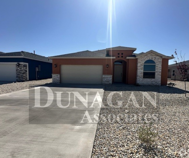 Building Photo - The Luke floor plan 3 Bedroom 2 bath Water... Rental