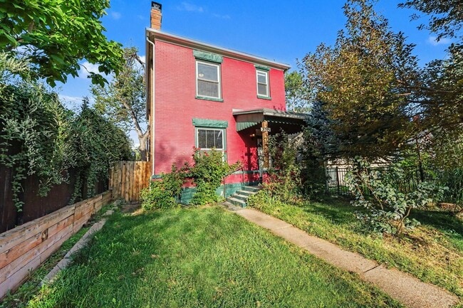 Building Photo - 2315 Franklin St