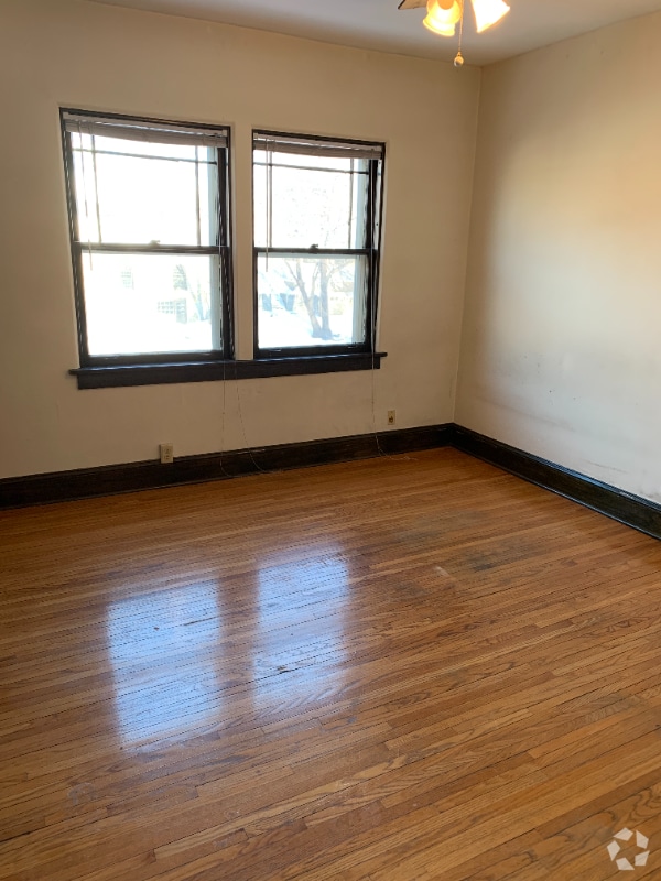 Building Photo - 542 Lincoln Ave Rental