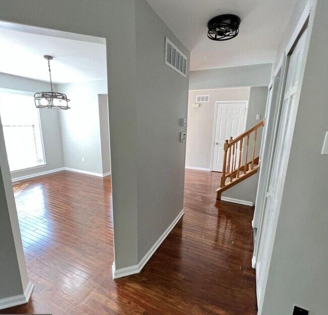 Photo - 138 Bishops Gate Ln