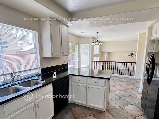 Photo - 280 Plaza Carmelina Ct