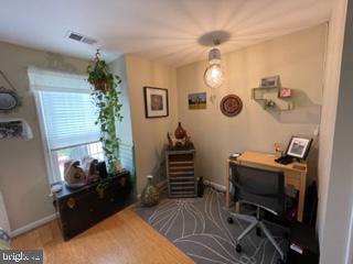 Photo - 8018 Revenna Ln