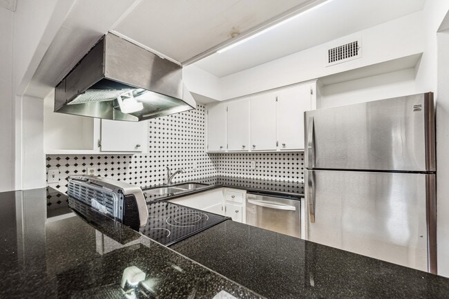 Photo - 3922 W Alabama St Unit 1