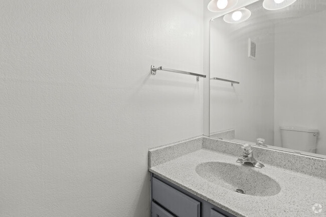 2BR, 2.5BA - 1045 SF - Half Bath