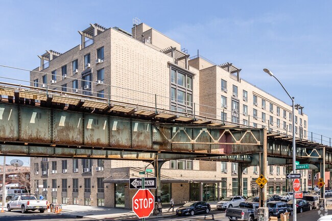 Edwin's Place - Edwin's Place Apartments