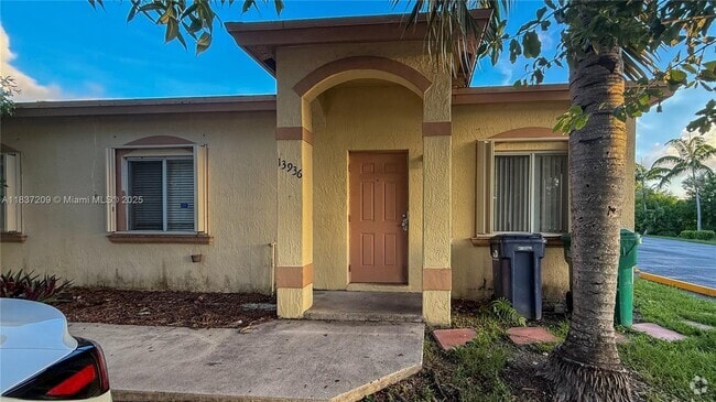 Building Photo - 13936 SW 281st Terrace Rental