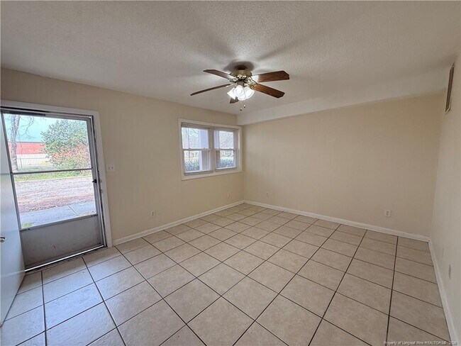 Photo - 713 North St