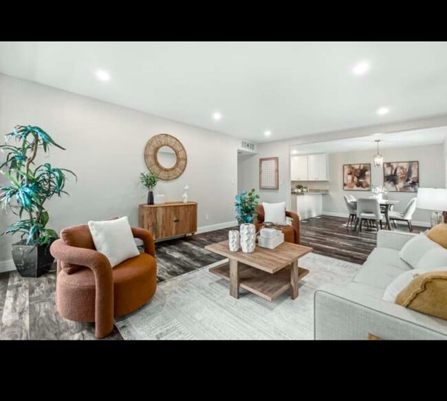 Photo - 310 Tradewinds Dr Unit 8