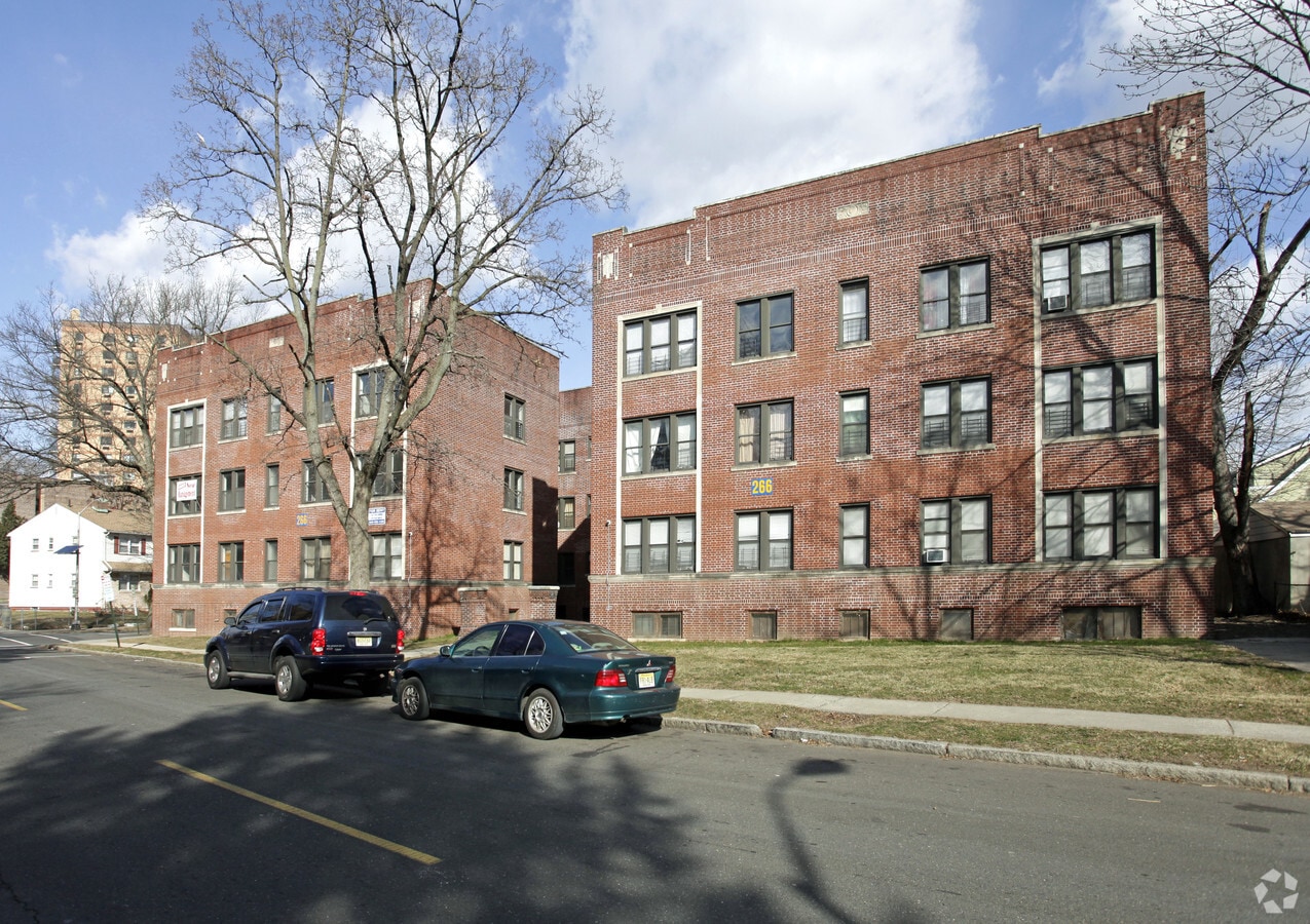 266 4th Ave - 266 4th Ave, LLC
