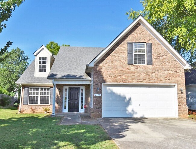 Large 5BR/2.5BA+Bonus Mboro home in Oaklan... - Large 5BR/2.5BA+Bonus Mboro home in Oaklan...