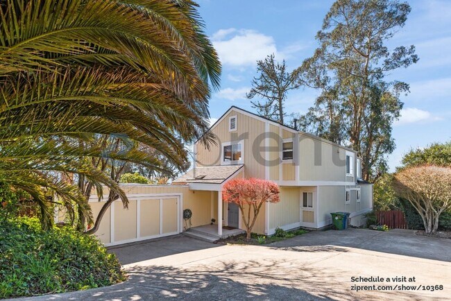 Photo - 8590 Terrace Dr House