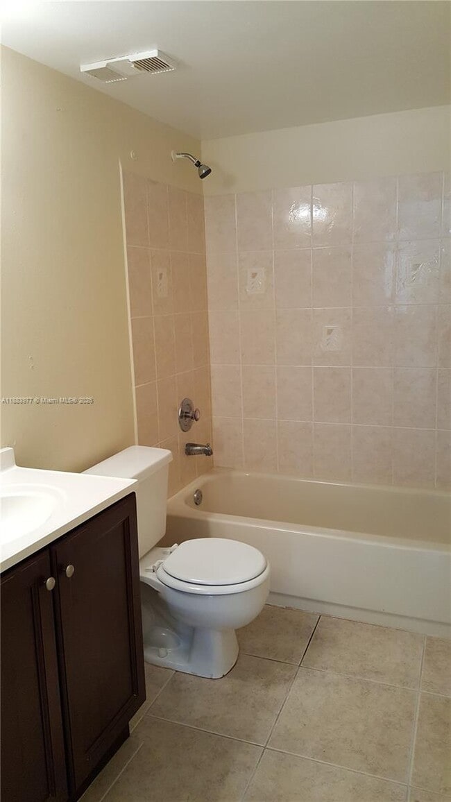 Building Photo - 15221 SW 80th St Unit 405