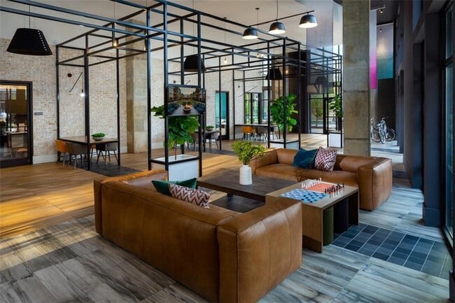 Photo - 230 Bill Kennedy Wy SE