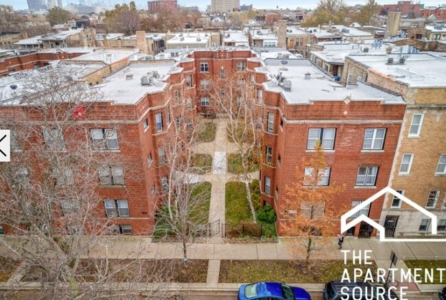 Photo - 855 W Cornelia Ave Unit 4S