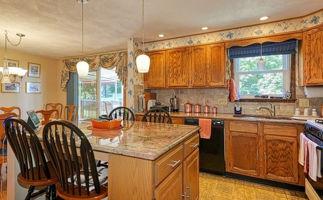 Photo - 6 Fairfax St