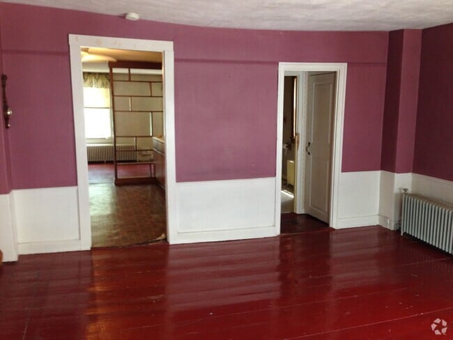 Building Photo - 21 Leyden St Unit 4 Rental