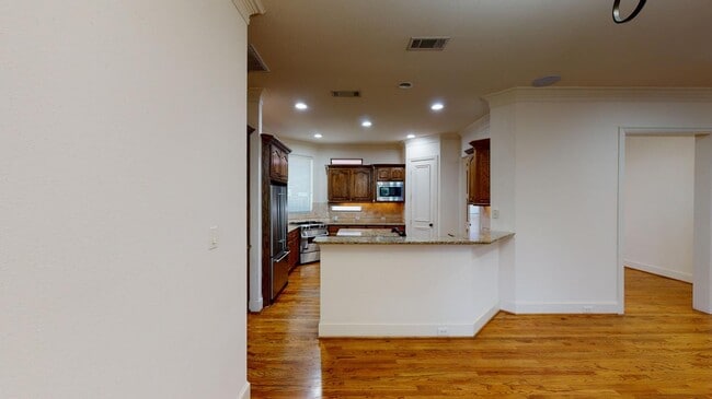 Photo - Elegant Central Dallas home 2.5 blocks from Knox-Henderson