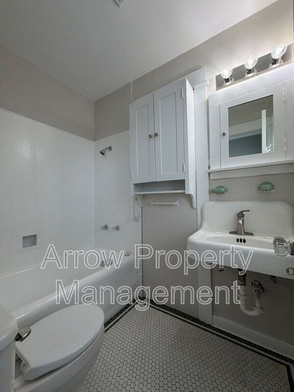 Photo - 2121 Washington St Unidad 4