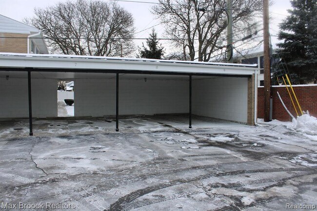 Photo - 150 Bird Ave Unidad 25