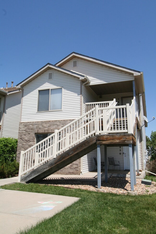 Building Photo - 18052 Becket Dr