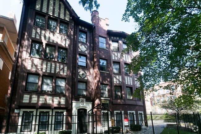 Building Photo - 5516 N Kenmore Ave Rental