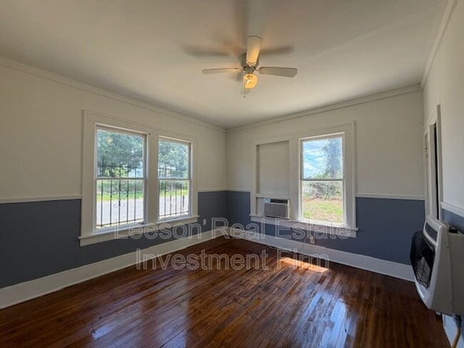 Photo - 2803 Frederick St