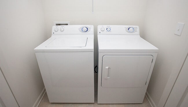 Photo - 2136 Purple and Gold Way