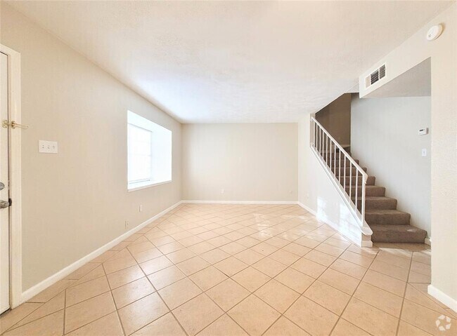 Building Photo - 4820 Milwee St Rental