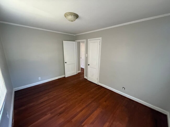 Photo - 2 Bedroom House near Downtown Raleigh east of Oakwood