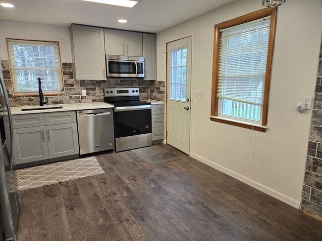 Photo - 177 Morse St