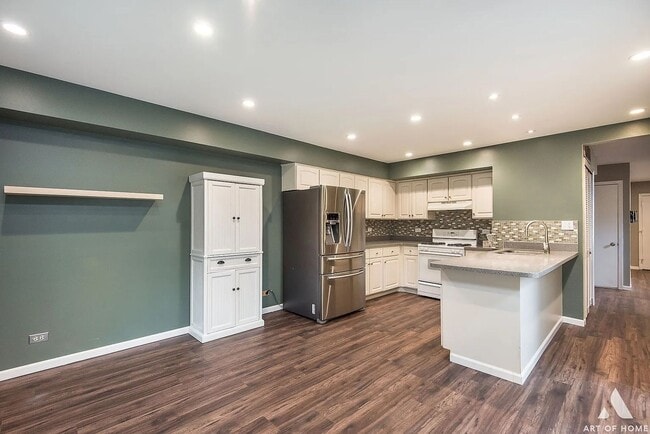 Photo - Beautiful Townhouse In Naperville